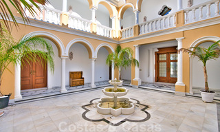Statige landelijke villa te koop in een klassieke Mediterrane stijl op de New Golden Mile, dicht bij het strand en Estepona centrum 31401 