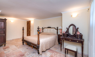 Statige landelijke villa te koop in een klassieke Mediterrane stijl op de New Golden Mile, dicht bij het strand en Estepona centrum 31429 