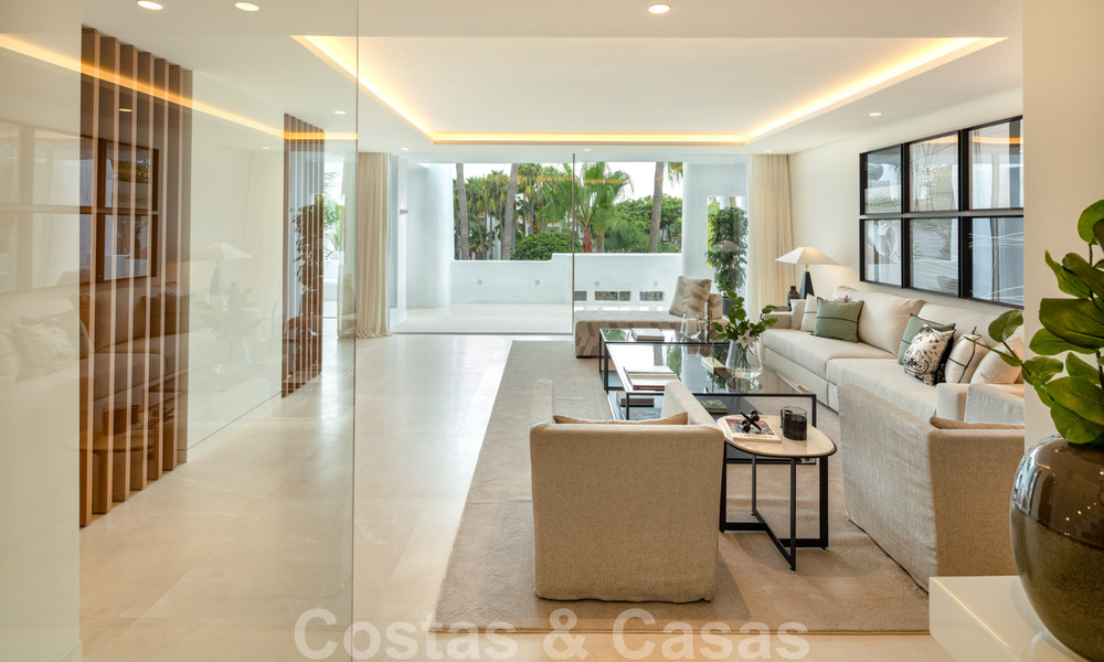 Toplocatie, volledig gerenoveerd penthouse met gedeeltelijk zeezicht te koop in Puente Romano - Golden Mile, Marbella 31261