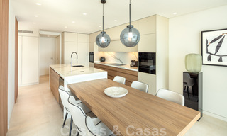 Toplocatie, volledig gerenoveerd penthouse met gedeeltelijk zeezicht te koop in Puente Romano - Golden Mile, Marbella 31269 