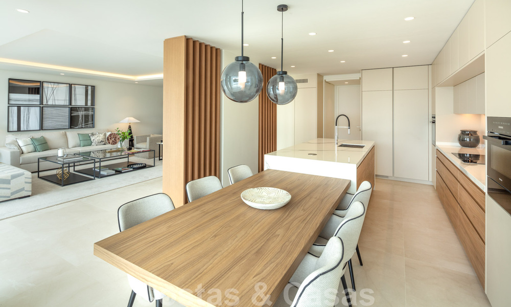 Toplocatie, volledig gerenoveerd penthouse met gedeeltelijk zeezicht te koop in Puente Romano - Golden Mile, Marbella 31270