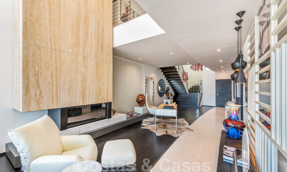 Uitstekende locatie, modern design huis te koop in de heuvels van Marbella, boven de Golden Mile in Sierra Blanca 31508
