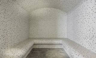 Woonklaar nieuw luxe penthouse te koop met panoramisch zeezicht in een exclusief complex in Nueva Andalucia te Marbella 31560 