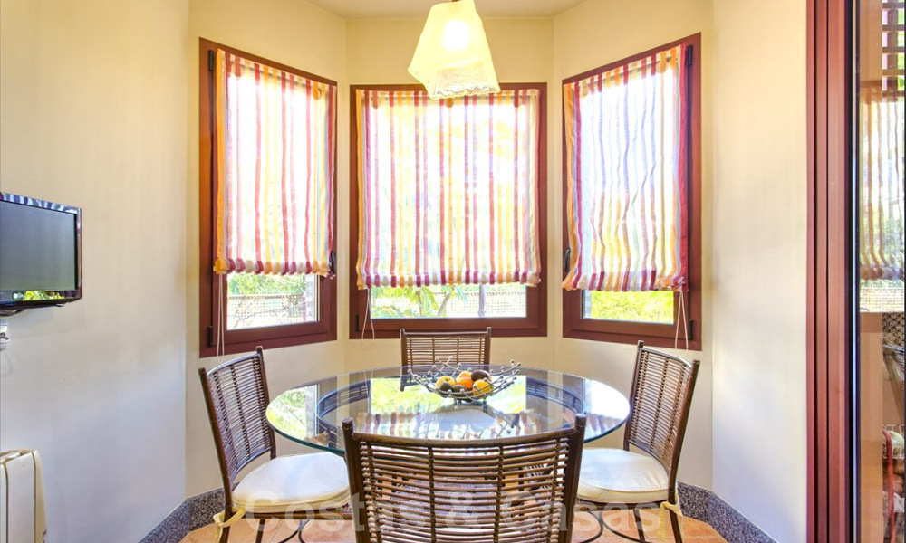 Luxeappartement te koop nabij het strand in een prestigieus complex, net ten oosten van het centrum van Marbella 31621