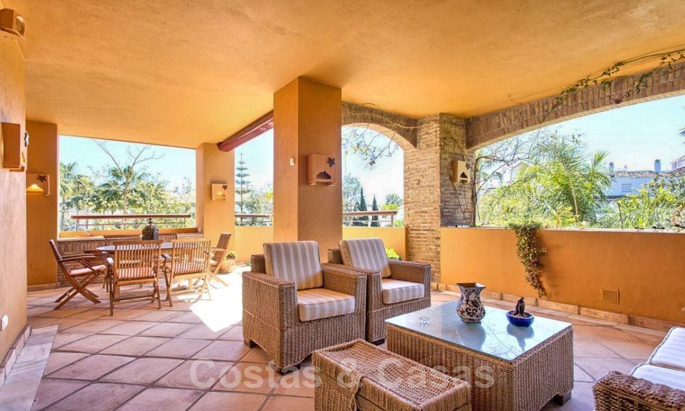 Luxeappartement te koop nabij het strand in een prestigieus complex, net ten oosten van het centrum van Marbella 31631