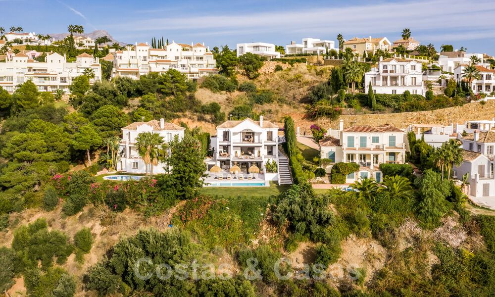 Prachtig gerenoveerde villa in Scandinavische stijl, met prachtig uitzicht te koop in Benahavis - Marbella 31705
