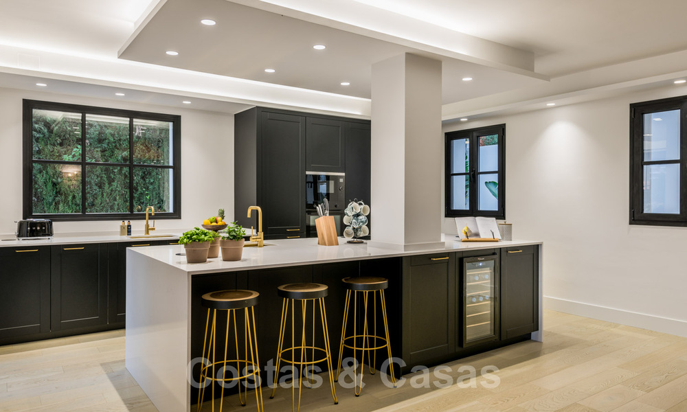 Prachtig gerenoveerde villa in Scandinavische stijl, met prachtig uitzicht te koop in Benahavis - Marbella 31711