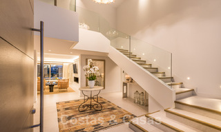 Luxevilla te koop in een tijdloze stijl, dicht bij voorzieningen en de golfbaan op de New Golden Mile tussen Marbella en Estepona 31834 
