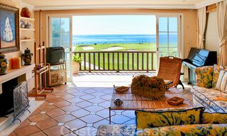 Eerstelijnsgolf en -strand villa te koop in Marbella West met een uniek golf- en zeezicht! Verlaagd in prijs. 31848 