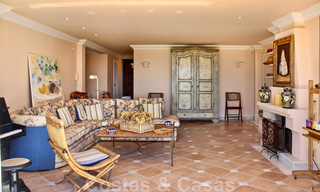 Eerstelijnsgolf en -strand villa te koop in Marbella West met een uniek golf- en zeezicht! Verlaagd in prijs. 31852 