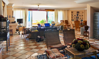 Eerstelijnsgolf en -strand villa te koop in Marbella West met een uniek golf- en zeezicht! Verlaagd in prijs. 31868 