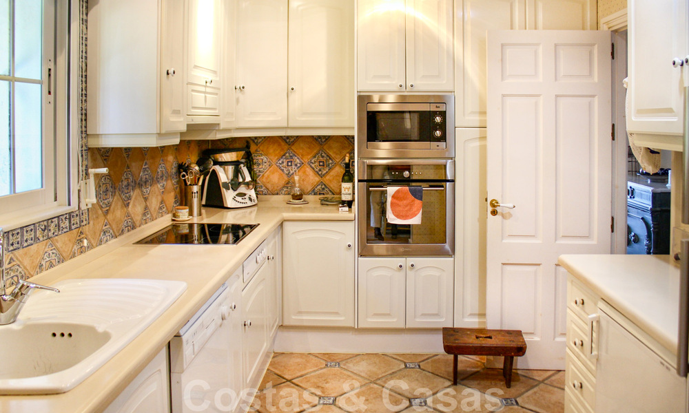 Eerstelijnsgolf en -strand villa te koop in Marbella West met een uniek golf- en zeezicht! Verlaagd in prijs. 31870