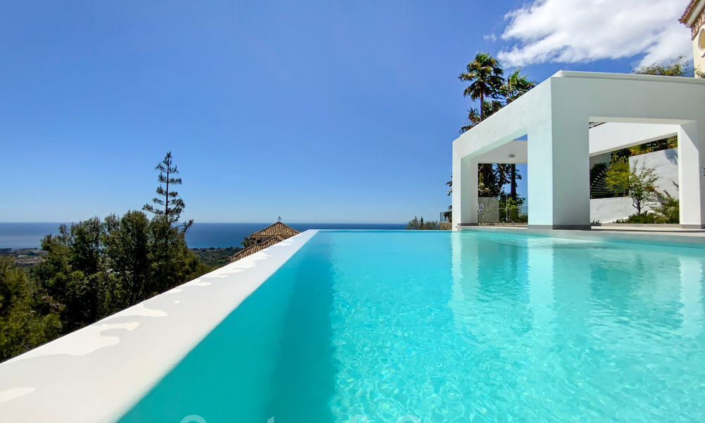 Instapklare nieuwe moderne villa te koop met prachtig open zeezicht in Marbella, dicht bij de stranden en het centrum 32145