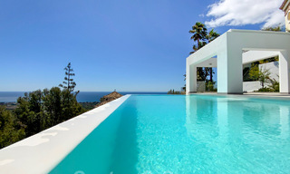 Instapklare nieuwe moderne villa te koop met prachtig open zeezicht in Marbella, dicht bij de stranden en het centrum 32145 