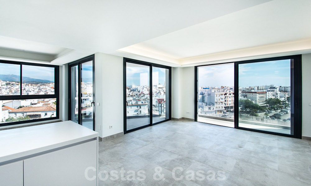 Elegant modern appartement met zee- en stadszicht te koop in het centrum van Estepona 32247
