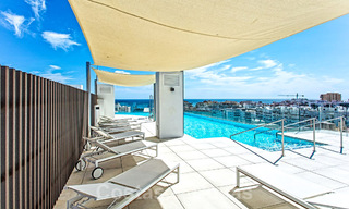 Elegant modern appartement met zee- en stadszicht te koop in het centrum van Estepona 32253 