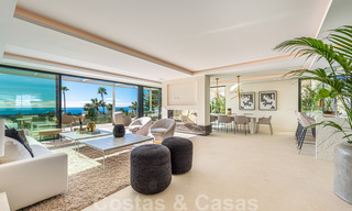 Elegante en ruime moderne nieuwe villa te koop met prachtig panoramisch zeezicht in Elviria, Marbella 32319 