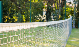 Elegant, mediterraan landgoed met panoramisch uitzicht op zee te koop in een gated community in Nueva Andalucia - Marbella 32372 