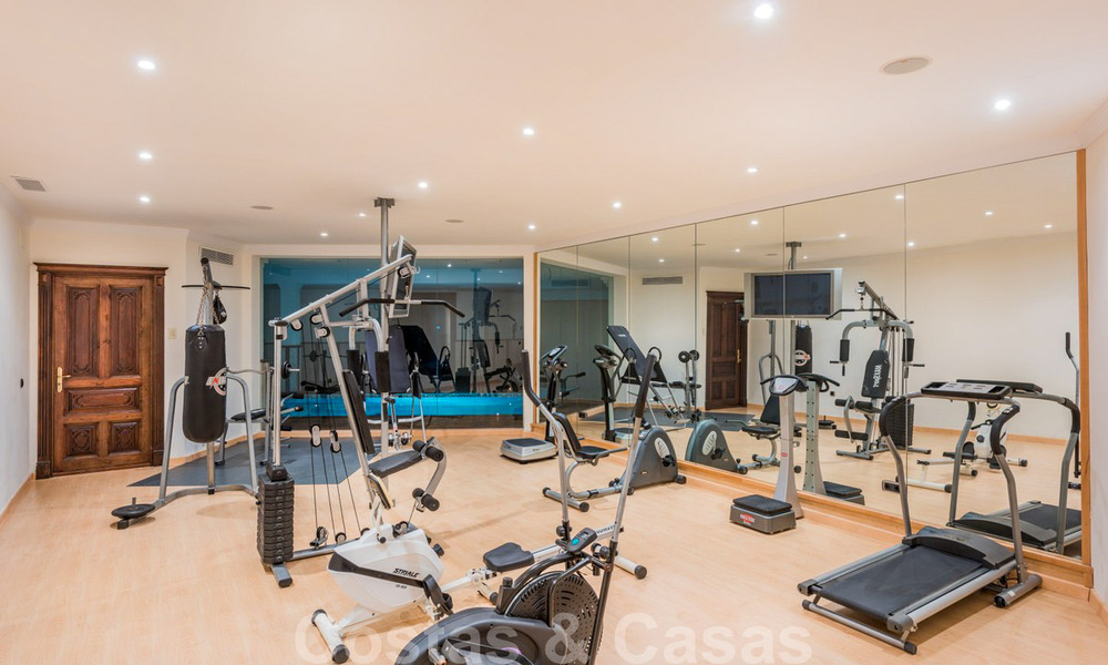 Elegant, mediterraan landgoed met panoramisch uitzicht op zee te koop in een gated community in Nueva Andalucia - Marbella 32373