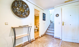 Schitterend zuid gericht penthouse met prachtig zee- en bergzicht te koop in de Golf Valley van Nueva Andalucia, Marbella 32449 