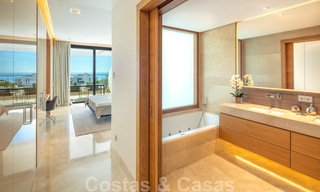 Ruim, modern design penthouse appartement met prachtig zeezicht te koop in Sierra Blanca op de Golden Mile, Marbella 32676 