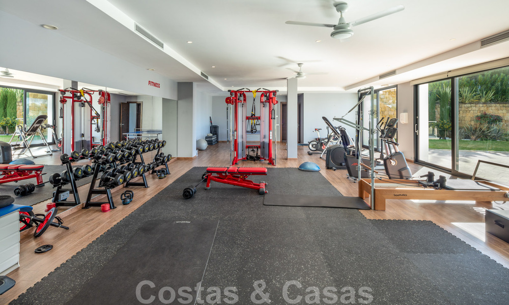 Ruim, modern design penthouse appartement met prachtig zeezicht te koop in Sierra Blanca op de Golden Mile, Marbella 32693