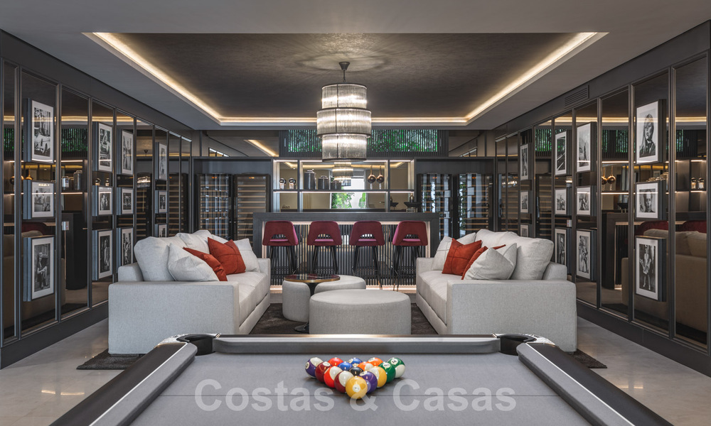 Instapklare exclusieve moderne villa te koop, met panoramisch berg-, golf- en zeezicht in Marbella - Benahavis. 32619