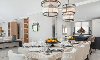 Instapklare exclusieve moderne villa te koop, met panoramisch berg-, golf- en zeezicht in Marbella - Benahavis. 32646 