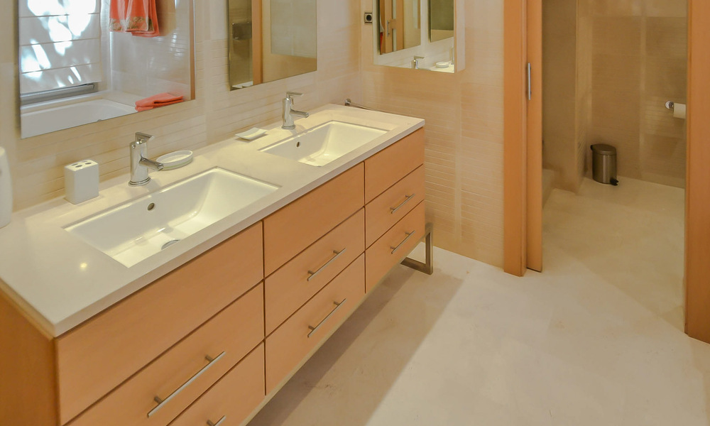 Instapklaar ruim luxeappartement te koop in prestigieus complex aan de Golden Mile in Marbella 32755