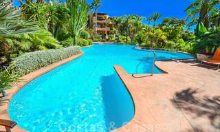 Instapklaar ruim luxeappartement te koop in prestigieus complex aan de Golden Mile in Marbella 32764 