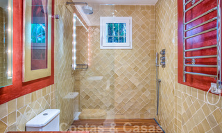 4-Slaapkamer luxeappartement te koop in een eerstelijns strandcomplex op wandelafstand van Puerto Banus in Marbella 32804 