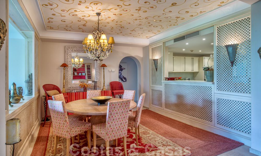 4-Slaapkamer luxeappartement te koop in een eerstelijns strandcomplex op wandelafstand van Puerto Banus in Marbella 32838