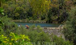 Prachtig eigentijds gerenoveerd, zuid gericht, luxe tuinappartement te koop in Nueva Andalucia, Marbella 32891 