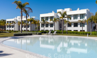 Instapklaar modern designer penthouse appartement te koop met 3 slaapkamers in luxe resort in Marbella - Estepona 33399 