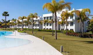 Instapklaar modern designer penthouse appartement te koop met 3 slaapkamers in luxe resort in Marbella - Estepona 33402 