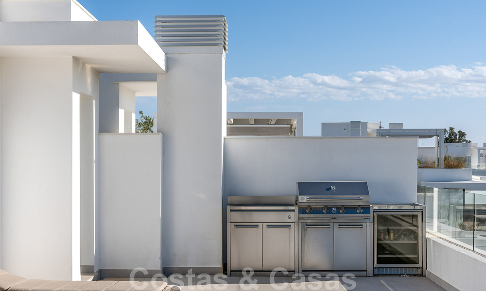 Instapklaar modern designer penthouse appartement te koop met 3 slaapkamers in luxe resort in Marbella - Estepona 33419