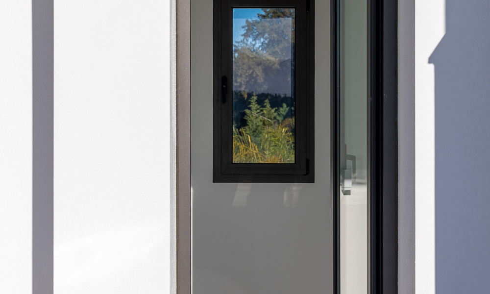 Instapklaar modern designer penthouse appartement te koop met 3 slaapkamers in luxe resort in Marbella - Estepona 33436