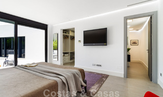 Instapklare exclusieve moderne luxevilla te koop in Benahavis - Marbella met schitterend open uitzicht over de golf en de zee 33509 