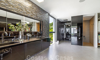 Instapklare exclusieve moderne luxevilla te koop in Benahavis - Marbella met schitterend open uitzicht over de golf en de zee 33519 