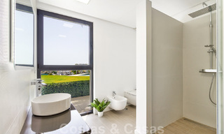 Instapklare exclusieve moderne luxevilla te koop in Benahavis - Marbella met schitterend open uitzicht over de golf en de zee 33527 