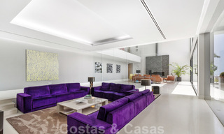 Instapklare exclusieve moderne luxevilla te koop in Benahavis - Marbella met schitterend open uitzicht over de golf en de zee 33530 