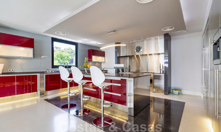 Instapklare exclusieve moderne luxevilla te koop in Benahavis - Marbella met schitterend open uitzicht over de golf en de zee 33536 