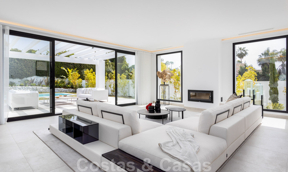 Eigentijdse mediterrane stijl nieuwe villa te koop nabij de golfbaan en het strand in Guadalmina Baja, Marbella 33689