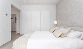 Eigentijdse mediterrane stijl nieuwe villa te koop nabij de golfbaan en het strand in Guadalmina Baja, Marbella 33709 