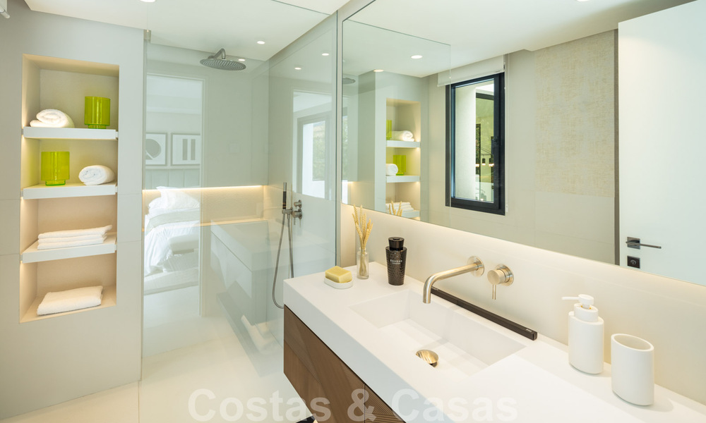 Instapklare moderne designvilla te koop in Nueva Andalucia - Marbella, op een steenworp van voorzieningen 33999