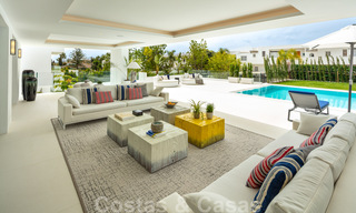 Instapklare moderne designvilla te koop in Nueva Andalucia - Marbella, op een steenworp van voorzieningen 34017 
