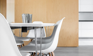 Modern gerenoveerde villa te koop in een rustige, residentiële omgeving nabij golf en strand in Guadalmina nabij San Pedro - Marbella 34156 