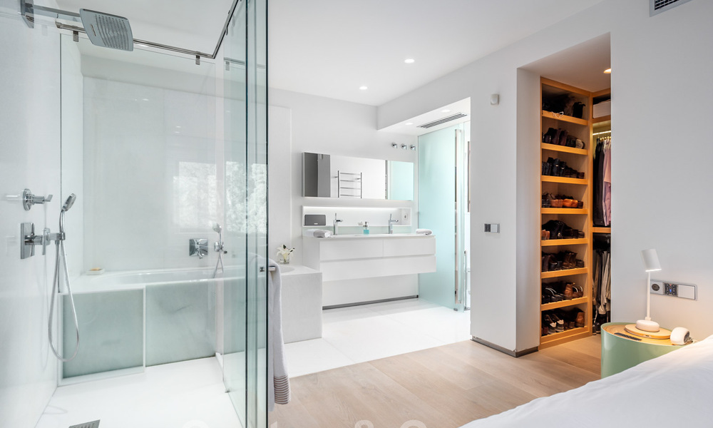 Modern gerenoveerde villa te koop in een rustige, residentiële omgeving nabij golf en strand in Guadalmina nabij San Pedro - Marbella 34163