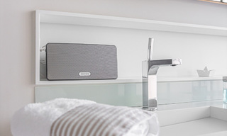 Modern gerenoveerde villa te koop in een rustige, residentiële omgeving nabij golf en strand in Guadalmina nabij San Pedro - Marbella 34169 