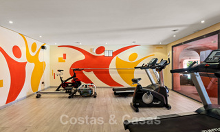 Eerstelijnsstrand luxe tuinappartement te koop in een exclusief complex tussen Marbella en Estepona 34209 